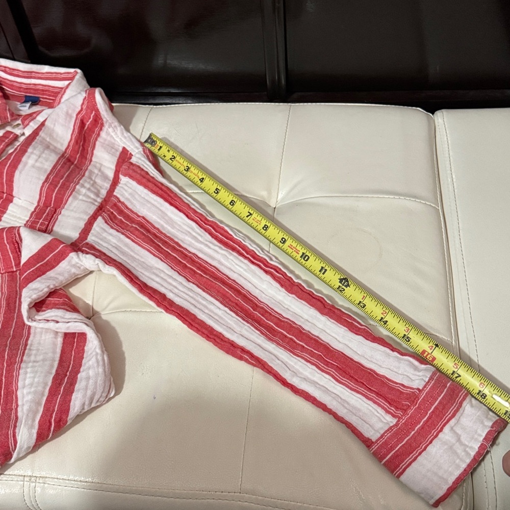 Old Navy Cotton Button Up Shirt-S-Red/White Striped-Notched Sides-Textured EUC - Picture 13 of 15